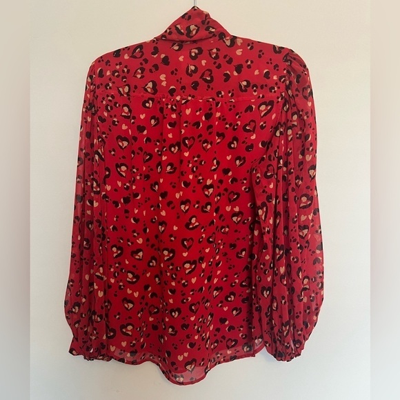 💕 Chico's Women's Blouse Red Heart Leopard Print Size 1 (Medium/8) - Picture 2 of 5